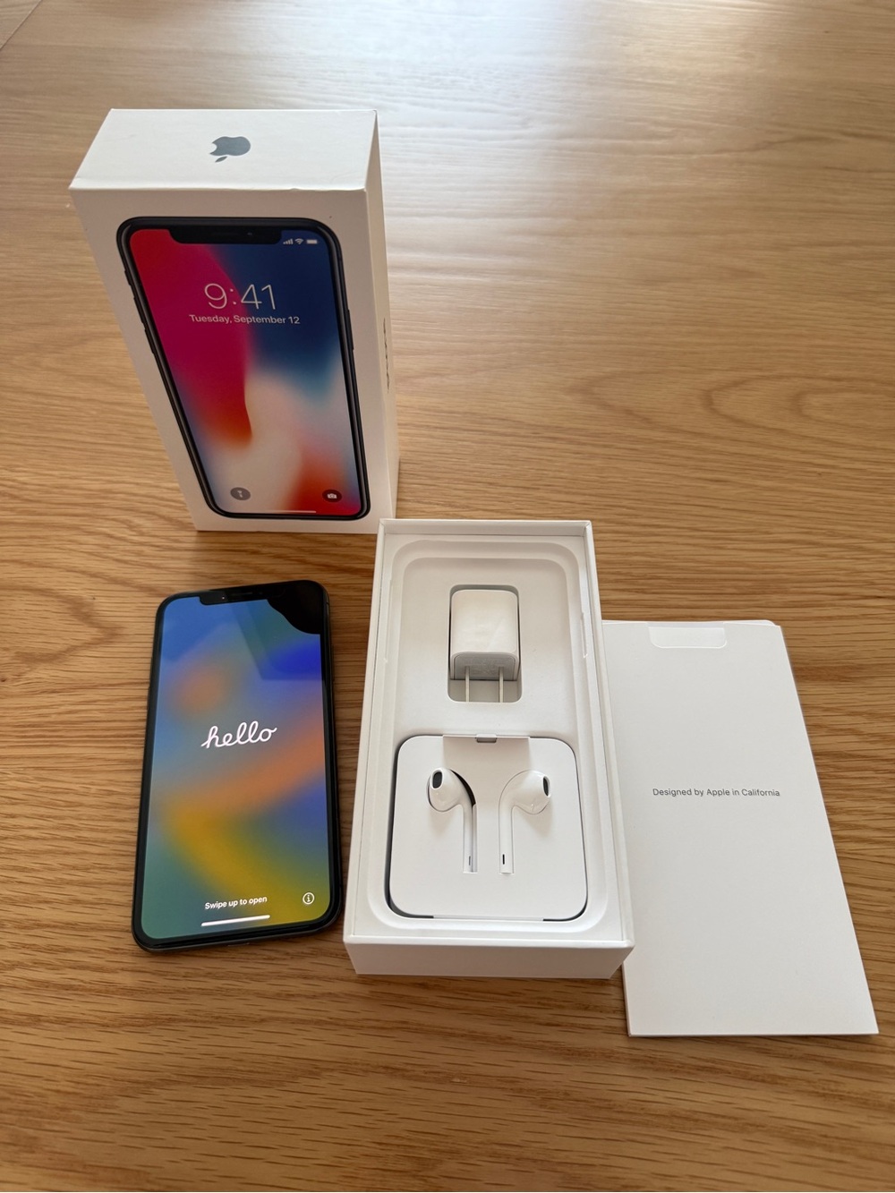 Apple iPhone X A1865 Unlocked 64GB Space Gray-corner Of Screen Blemish